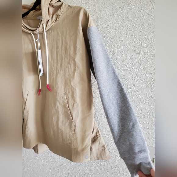 NWT Calme by Johnny Was / Nylon Hoodie Pullover With Cotton Blend Sleeves xs - Picture 7 of 8